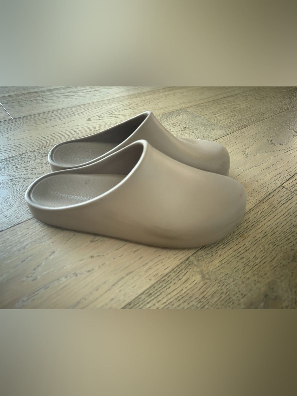 Jeffery Campbell UNCLOGGED Womens Clogs Beige Size 9